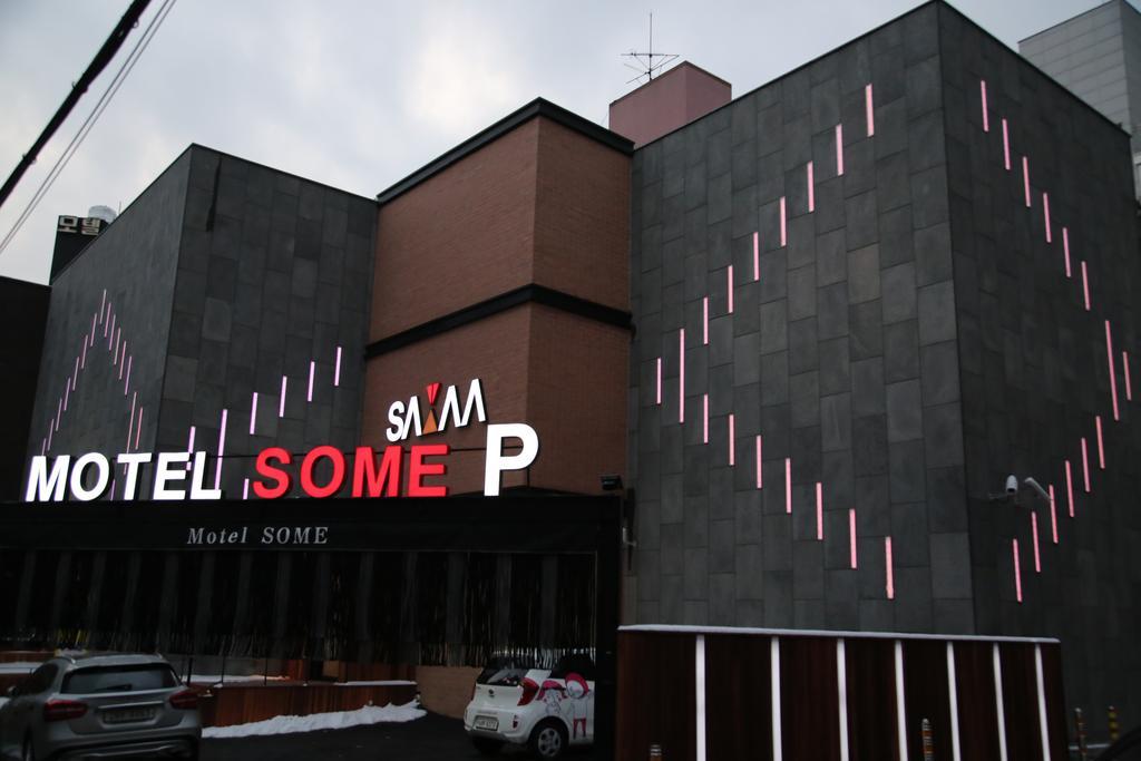 Motel Some Сувон Екстер'єр фото
